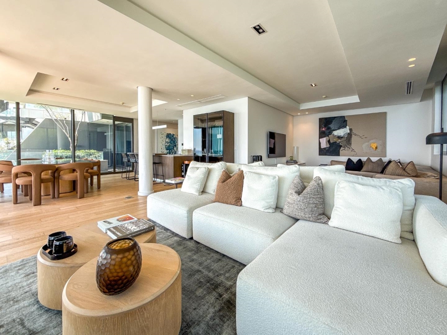 5 Bedroom Property for Sale in Clifton Western Cape